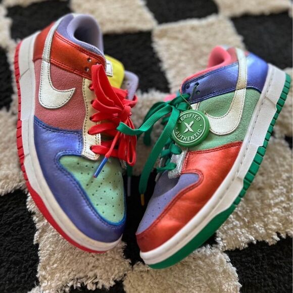 Nike Shoes - Nike Dunk Sunset Pulse sneakers